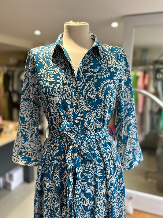 Mid-Sleeve Button Down Patterned Shirtdress - Midnight Blue & Cream