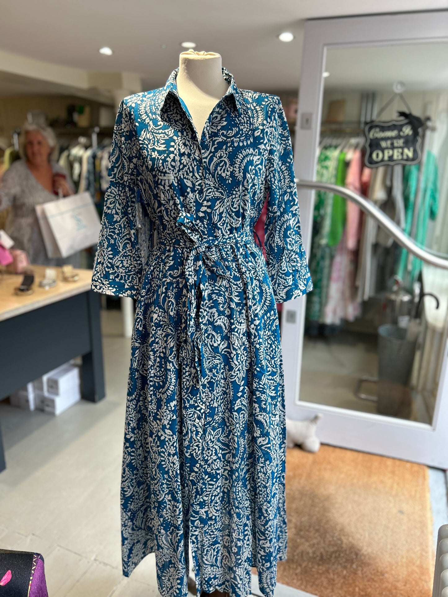 Mid-Sleeve Button Down Patterned Shirtdress - Midnight Blue & Cream