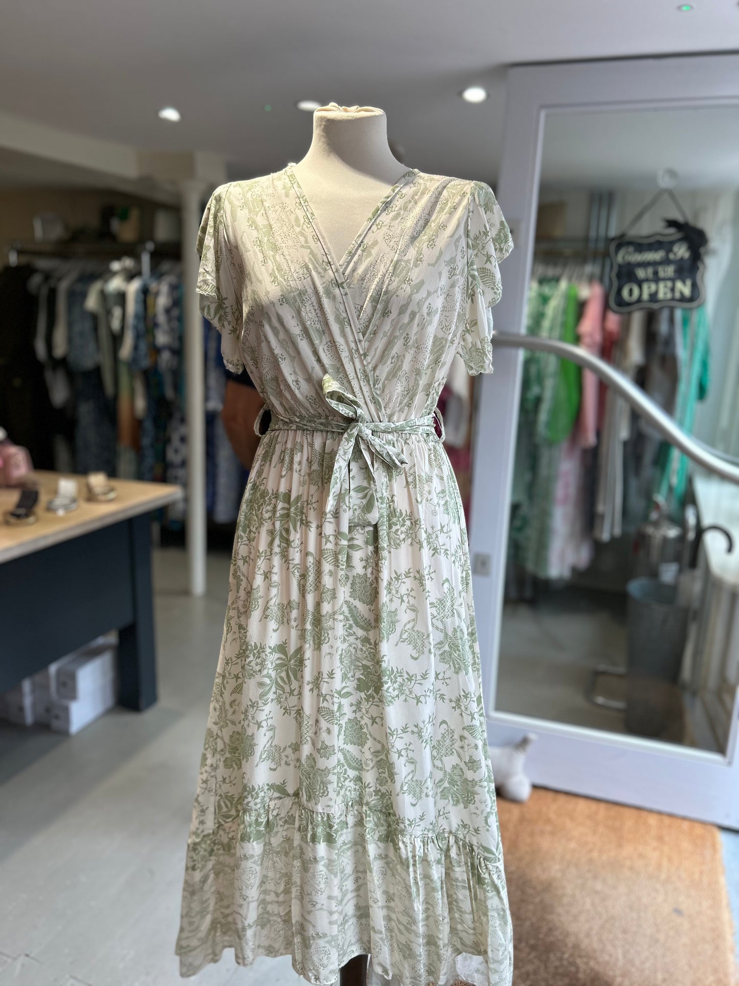 Short Sleeve Pattern Maxi Dress - Cream & Green