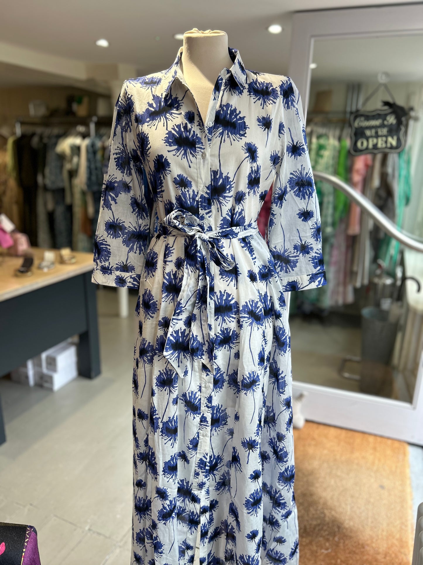 Mid-Sleeve Button Down Patterned Shirtdress - White & Navy